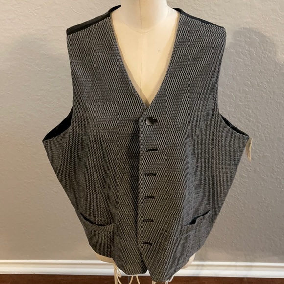 Neiman Marcus Vest - Picture 1 of 7